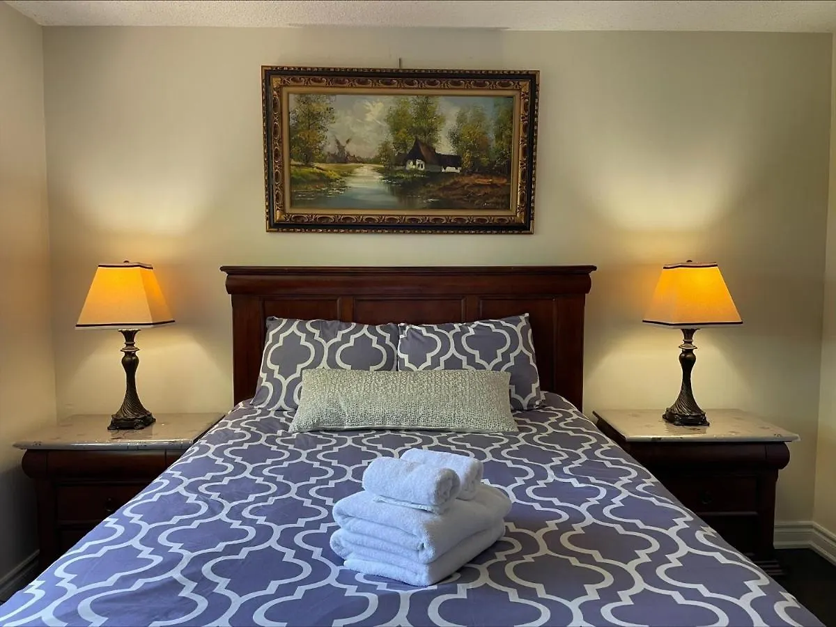 Homestay Btn Family-Style Bustling Area Self-Check-In So Fast Fiber Net Free Parking Apartment Toronto