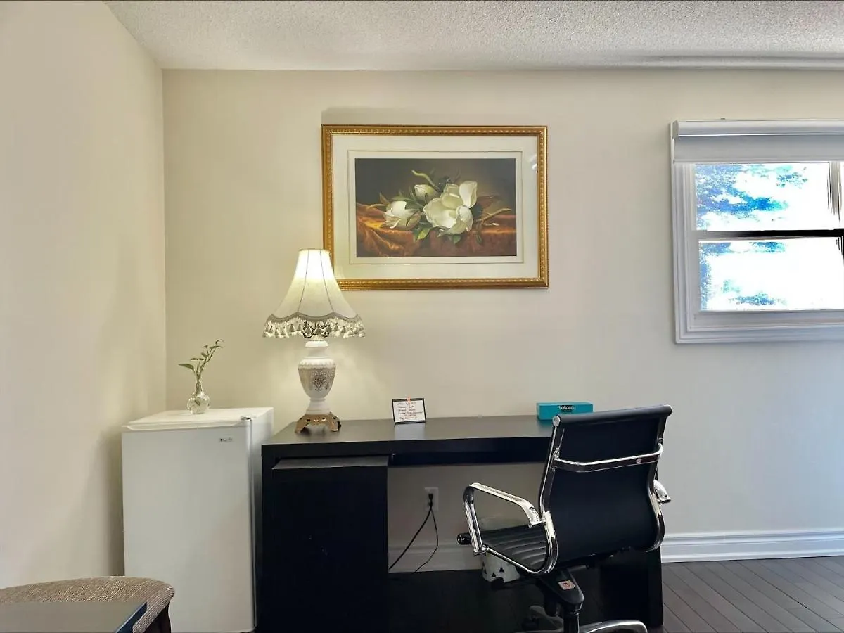 Homestay Btn Family-Style Bustling Area Self-Check-In So Fast Fiber Net Free Parking Apartment Toronto