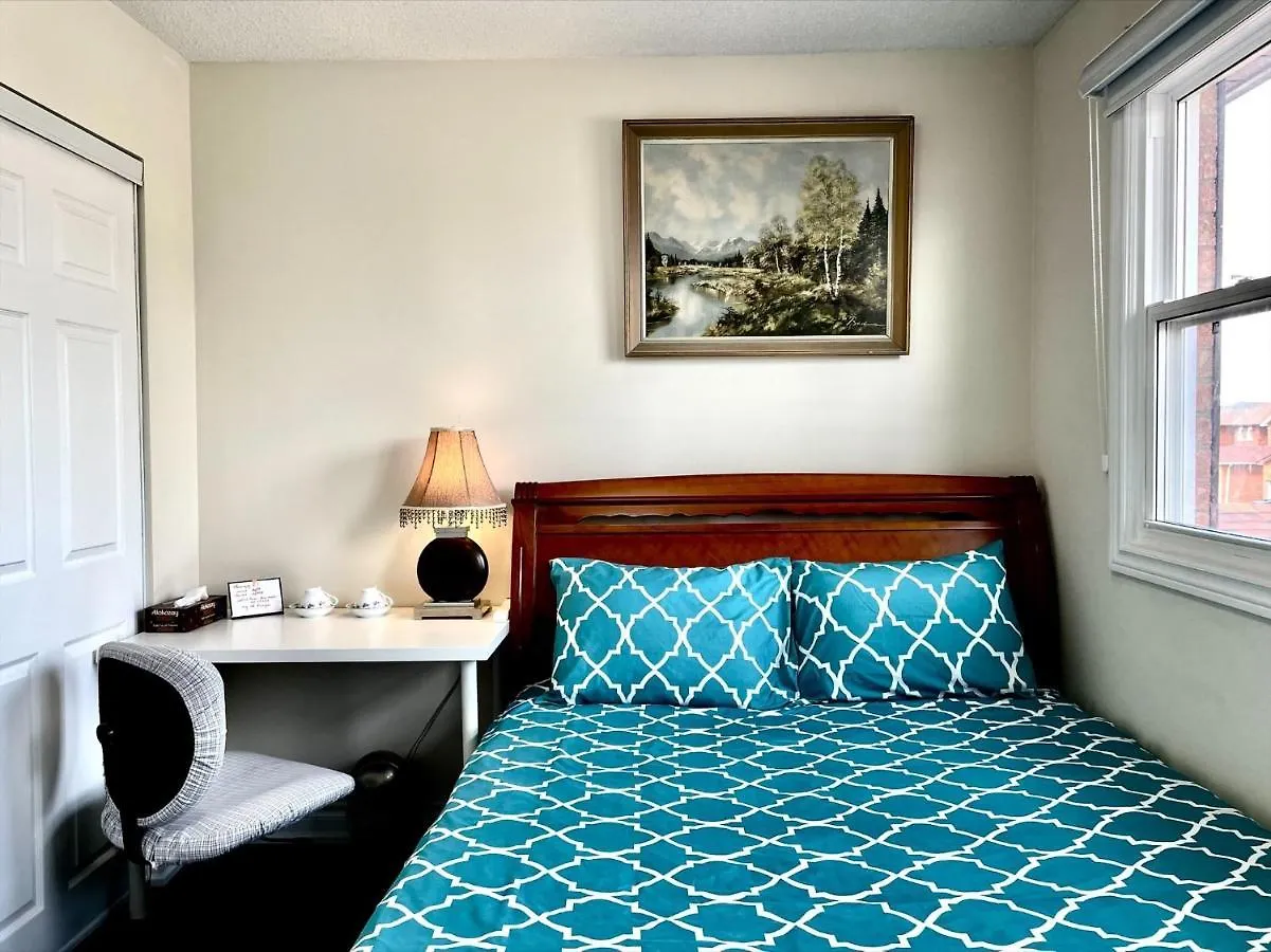Btn Family-Style Bustling Area Self-Check-In So Fast Fiber Net Free Parking Apartment Toronto