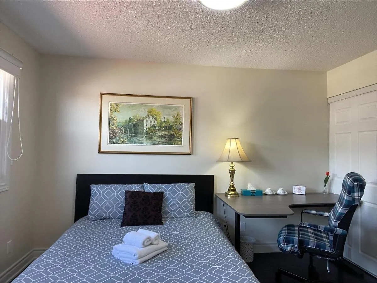 Homestay Btn Family-Style Bustling Area Self-Check-In So Fast Fiber Net Free Parking Apartment Toronto