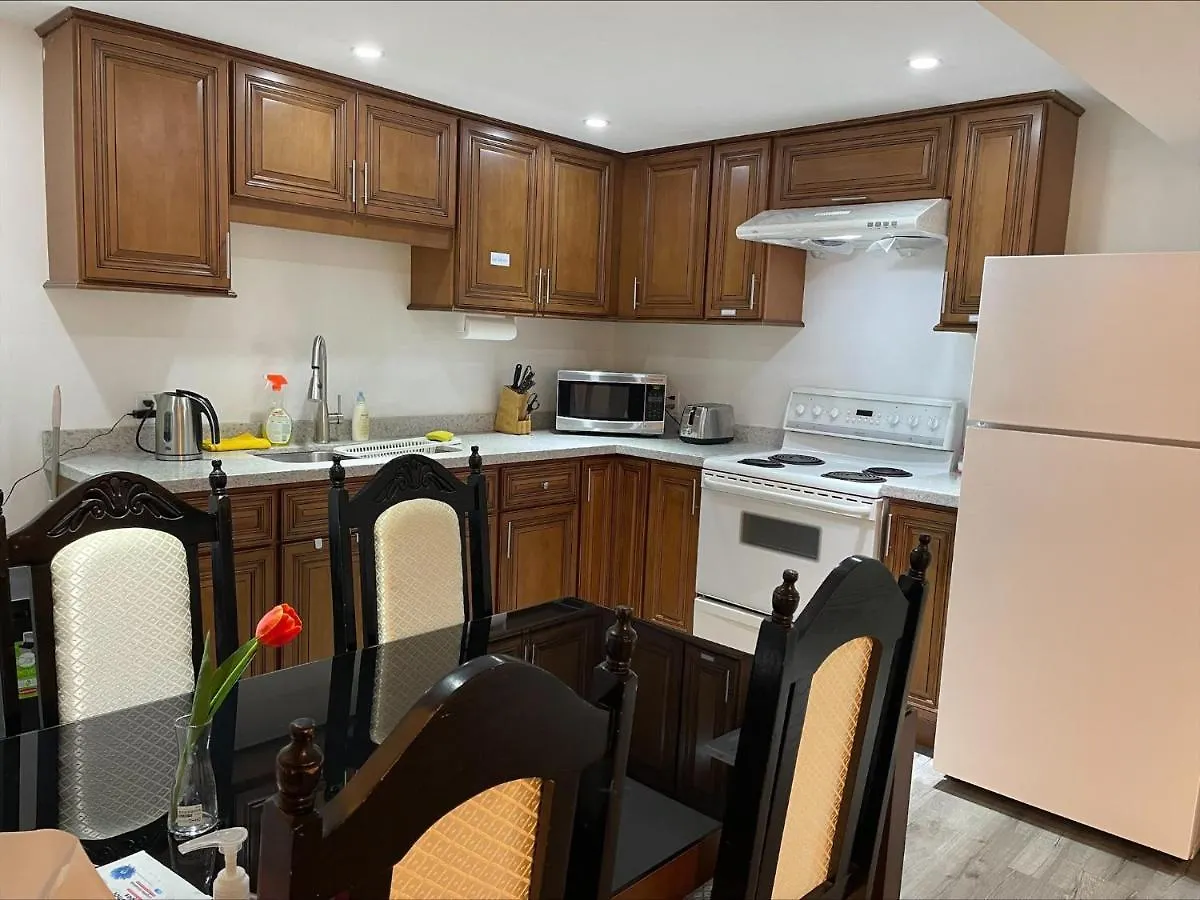 Séjour chez l'habitant Appartement Btn Family-Style Bustling Area Self-Check-In So Fast Fiber Net Free Parking à Toronto Canada