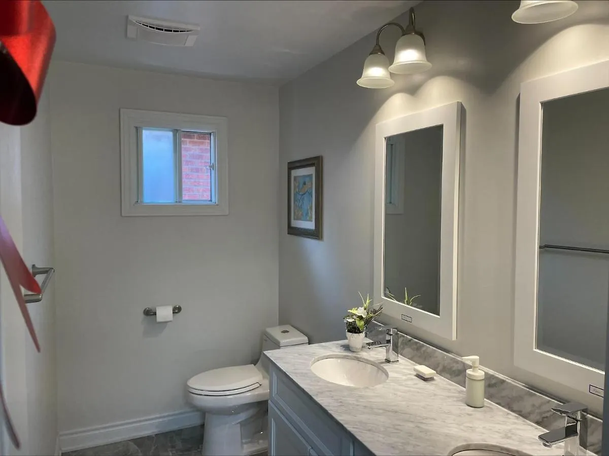 Appartement Btn Family-Style Bustling Area Self-Check-In So Fast Fiber Net Free Parking à Toronto